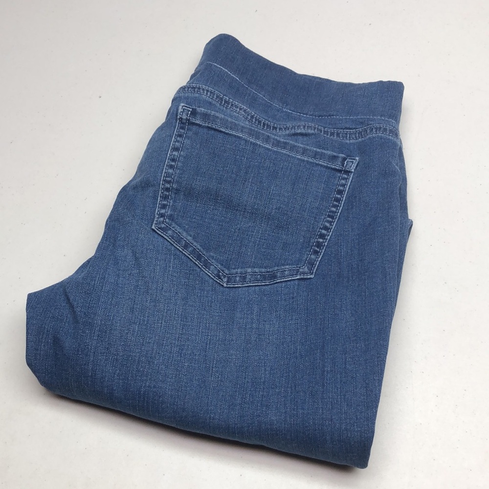 NYDJ COOL EMBRACE STRAIGHT CROP JEANS 6/28x26 ⭐️